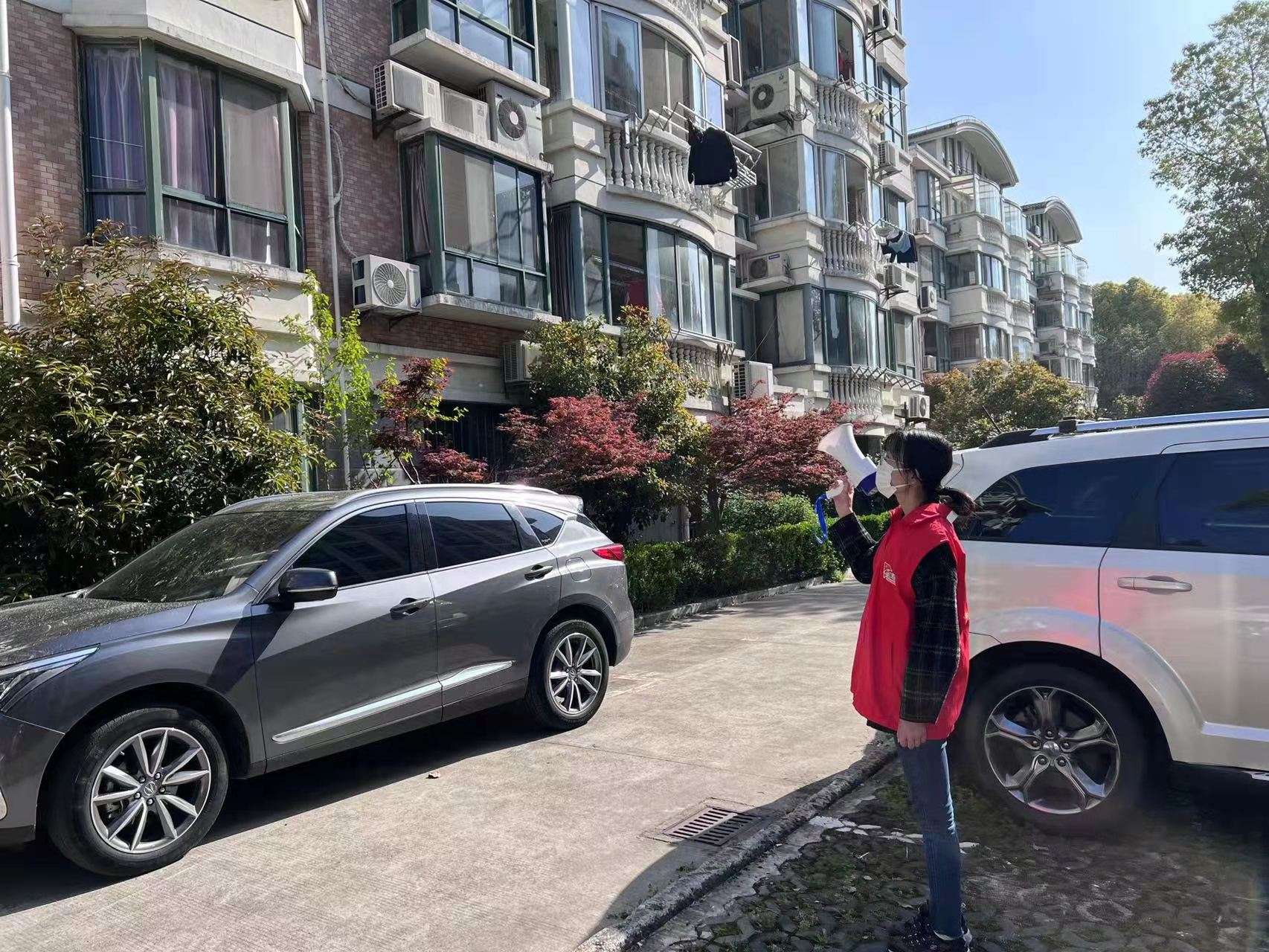 广播员项炜.jpg