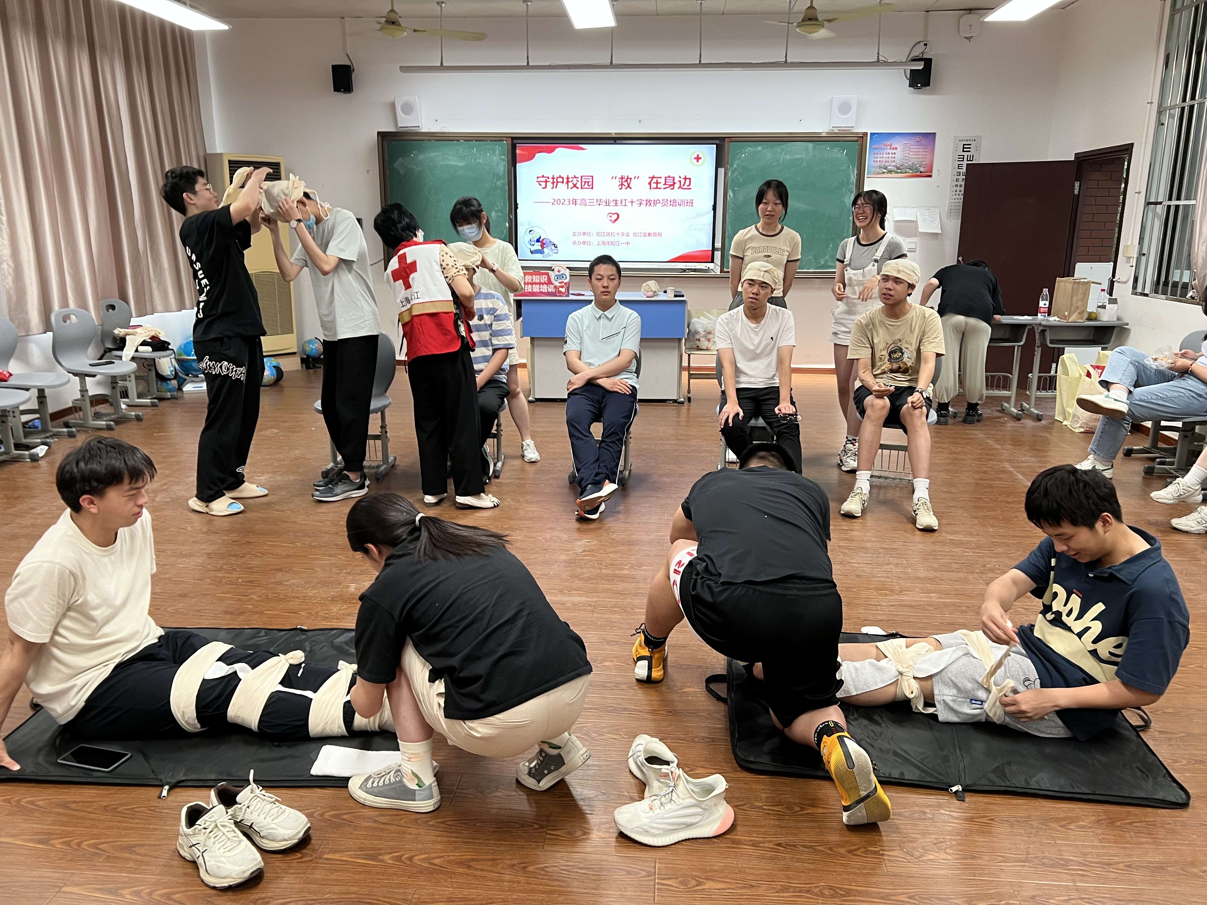 一中1.jpg